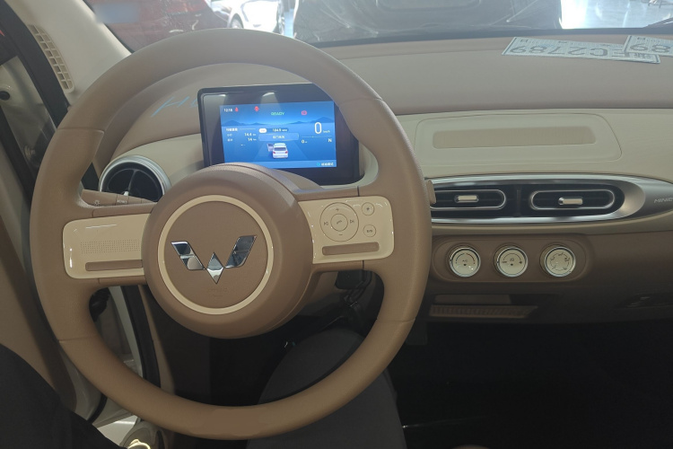 五菱汽车 宏光MINIEV 2025款 四门版 进阶款中控内饰12