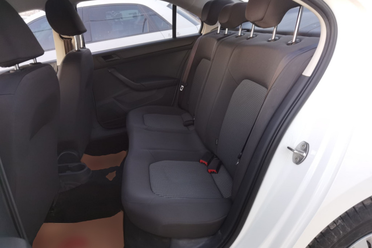 大众 桑塔纳 2021款 1.5L 自动风尚版中控内饰7004