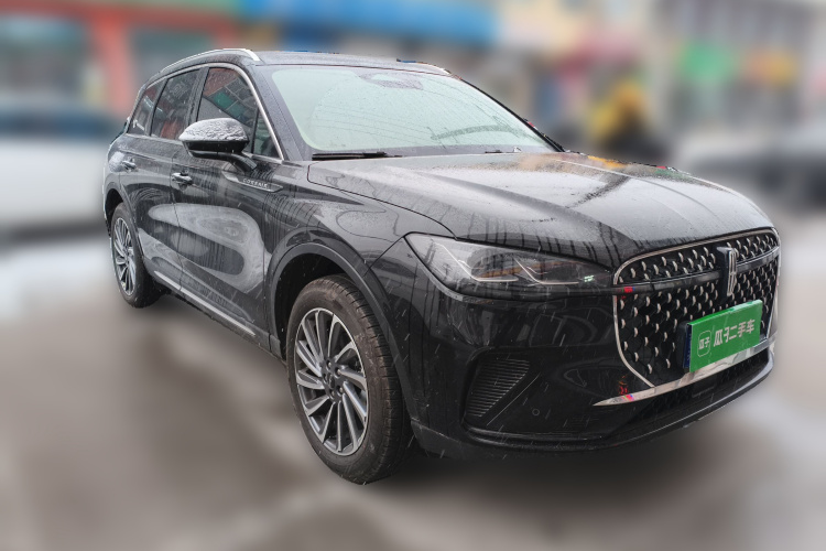 林肯 冒险家 2024款 2.0T 两驱尊享版车身外观3