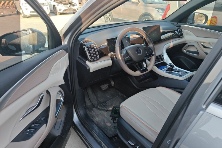 比亚迪 宋Pro新能源 2024款 荣耀版 DM-i 71KM领航型中控内饰20