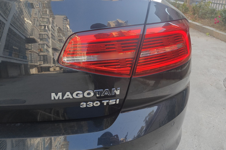 大众 迈腾 2019款 330TSI DSG 豪华型 国V车身外观9
