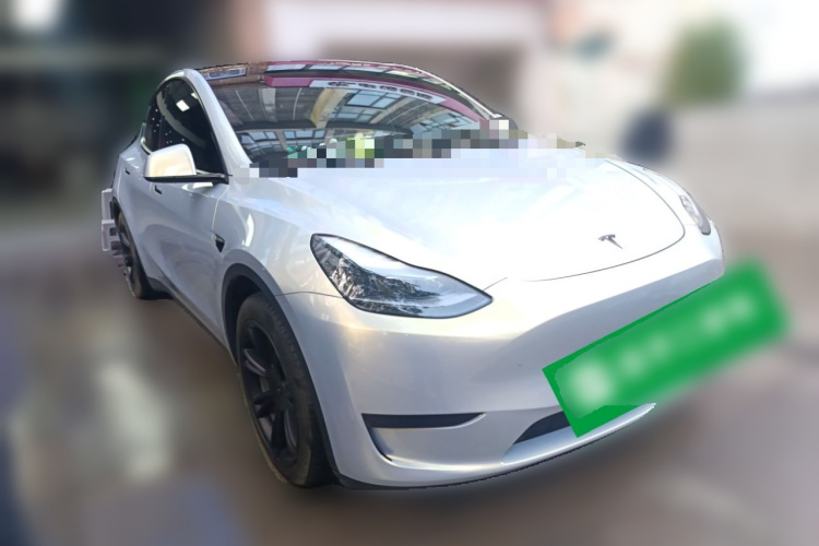 特斯拉 Model Y 2022款 后轮驱动版车身外观3