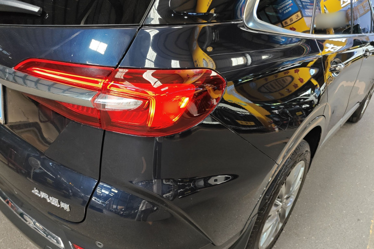 别克 昂科旗 2020款 28T 四驱尊贵型车身外观9