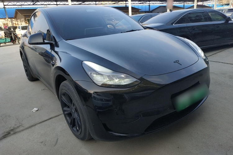 特斯拉 Model Y 2023款 后轮驱动版车身外观3