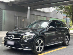 奔驰GLC 2018款 GLC 300 4MATIC 动感型