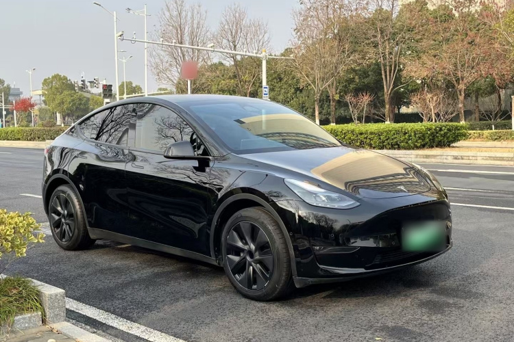 特斯拉 Model Y 2023款 长续航全轮驱动版车身外观6005