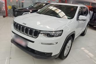 Jeep 指挥官 2018款 2.0T 两驱进享版 国VI