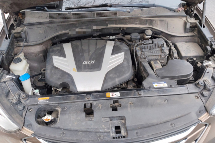 现代 胜达经典 2013款 3.0L 四驱舒适导航版 7座 欧IV局部细节24