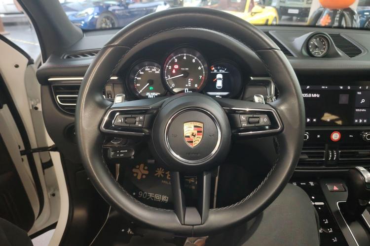 保时捷 2023款 Macan 2.0T中控内饰13