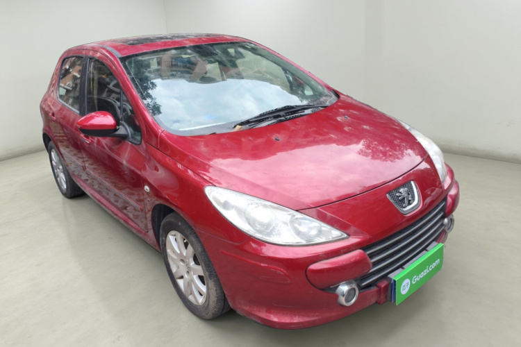 标致307 2013款 两厢 1.6L 手动舒适版车身外观3