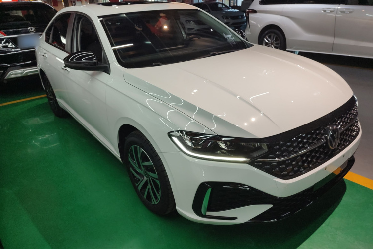 大众 朗逸 2023款 300TSI DSG星空满逸版车身外观3