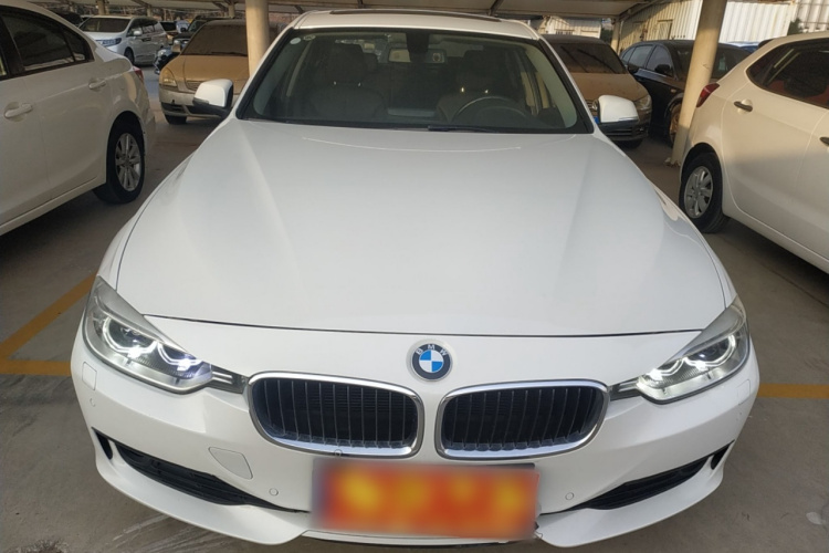 宝马3系 2015款 320i 时尚型车身外观6001