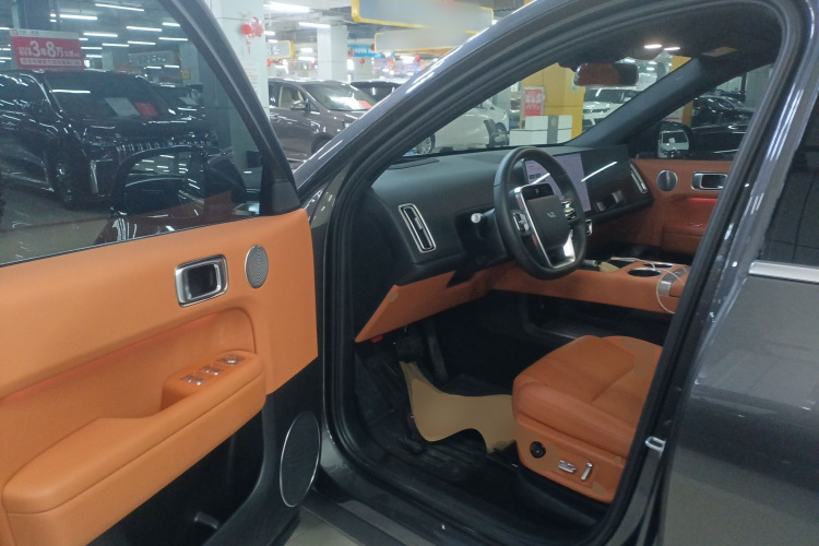 理想汽车 理想L6 2024款 Pro中控内饰20