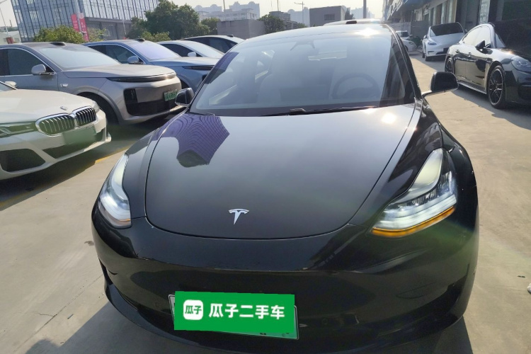 特斯拉 Model 3 2020款 标准续航后驱升级版车身外观2