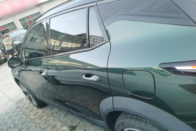 领克06 2023款 Remix 1.5T Hero车身外观4