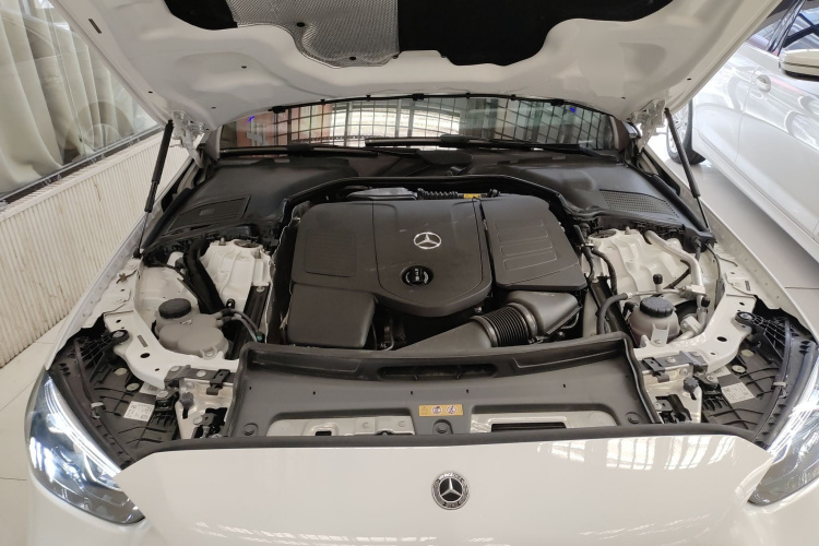 奔驰C级 2022款 改款 C 200 L 运动版机舱底盘24