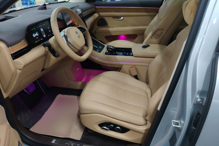 鸿蒙智行 问界M7 2024款 1.5T 智驾四驱Pro版 6座局部细节19