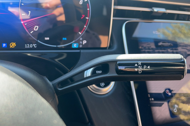 奔驰E级 2024款 改款 E 260 L局部细节18