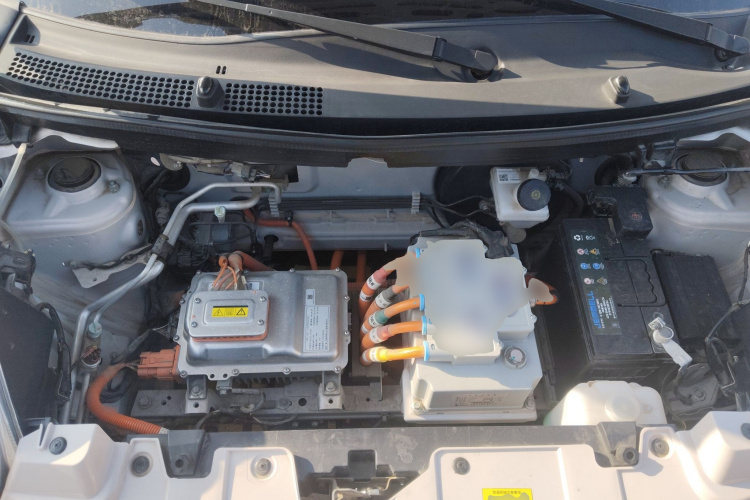 凌宝汽车 凌宝BOX 2022款 李清照Pro版 14.72kWh局部细节24