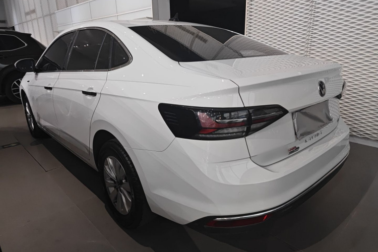 大众 朗逸 2023款 新锐 1.5L 自动新逸版车身外观4