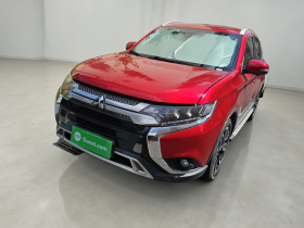 三菱 欧蓝德 2020款 2.4L 四驱致享版 7座