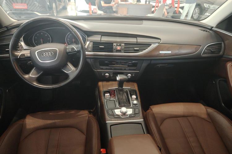 奥迪A6L 2015款 35 FSI quattro 舒适型中控内饰7003