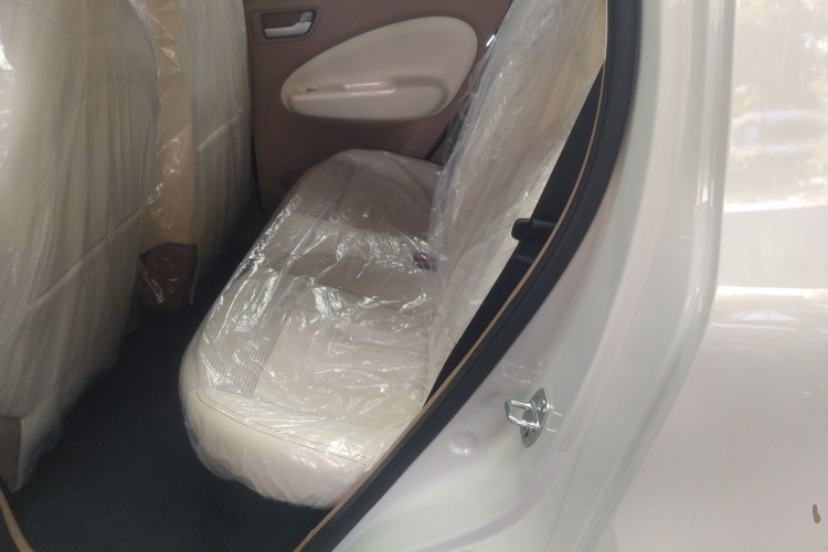 五菱汽车 宏光MINIEV 2025款 四门版 进阶款中控内饰21