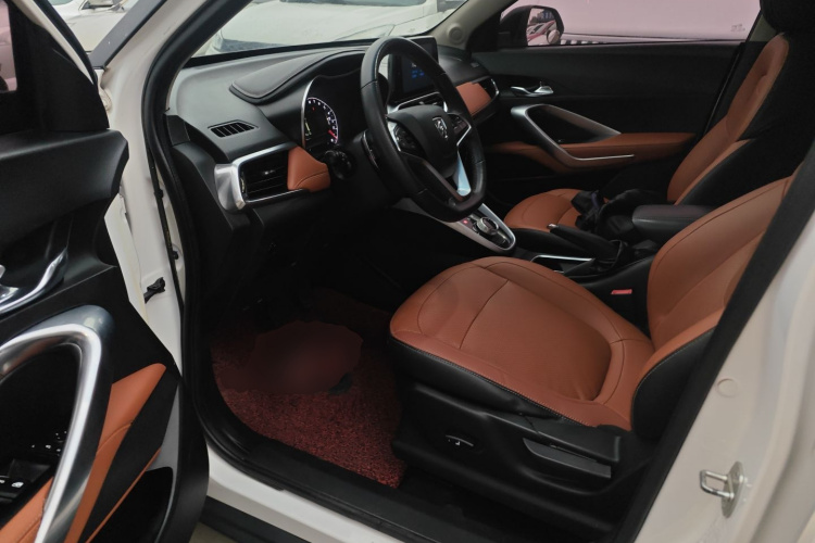 宝骏510 2017款 1.5L 自动豪华型中控内饰20