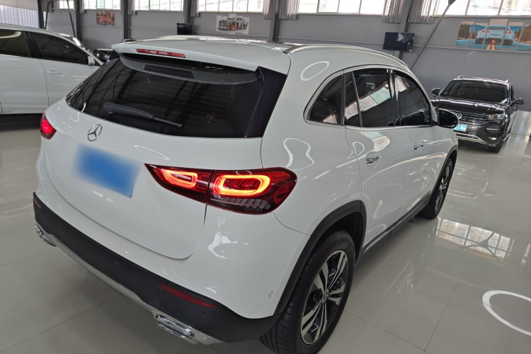 奔驰GLA 2020款 GLA 200车身外观7