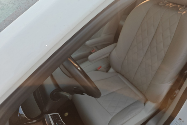 别克GL8 2023款 陆上公务舱 智享型局部细节19