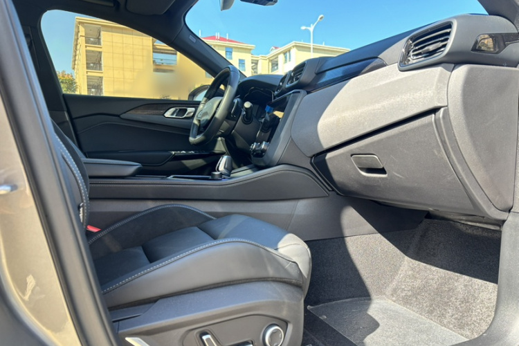 领克03 2022款 2.0TD DCT劲Pro中控内饰7003