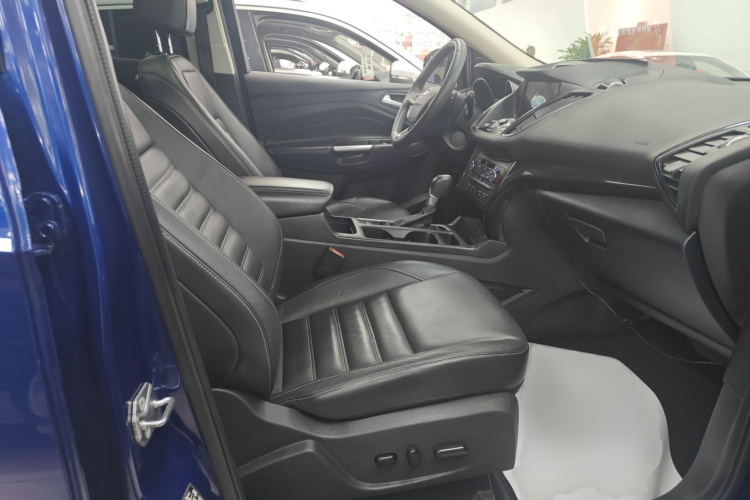 福特 翼虎 2017款 EcoBoost 245 四驱尊翼型局部细节41