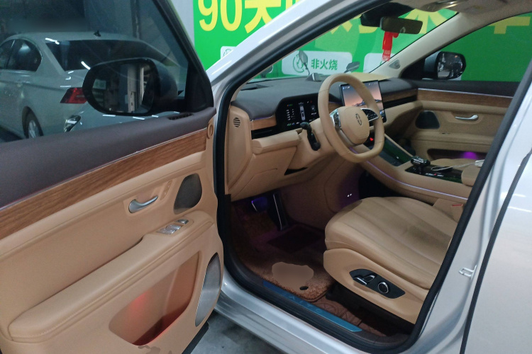 鸿蒙智行 问界M7 2024款 1.5T 后驱Plus版 5座中控内饰20