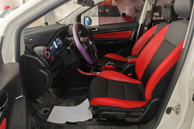 北京汽车 绅宝X25 2015款 1.5L 手动精英型中控内饰19