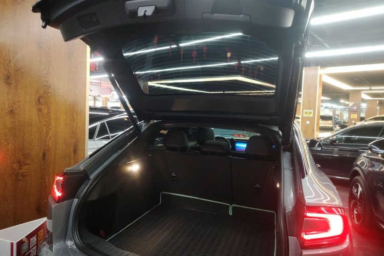 福特 蒙迪欧 2025款 2.0T EcoBoost E 混动 运动版机舱底盘23