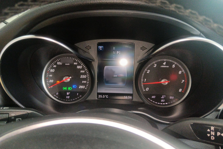 奔驰C级(进口) 2017款 C 200 旅行轿车局部细节14