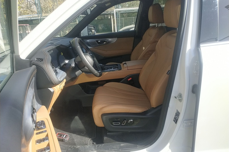 广汽传祺 传祺ES9 2024款 PHEV 143km 旅行者 Max局部细节19