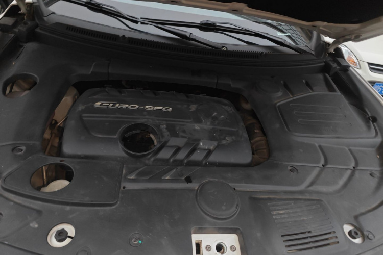 东风风光 风光S560 2018款 1.8L CVT智联型 7座机舱底盘24