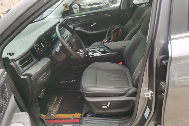 捷途X90 PLUS 2024款 1.6TD DCT别墅 5座局部细节19