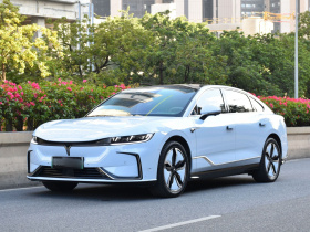 岚图汽车 岚图追光 2023款 四驱标准版