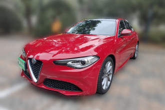 阿尔法·罗密欧 Giulia朱丽叶 2017款 2.0T 280HP 豪华版