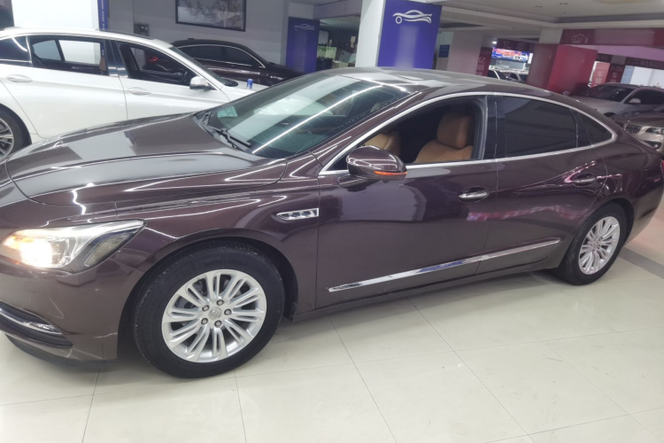 别克 君越 2016款 20T 精英型车身外观4