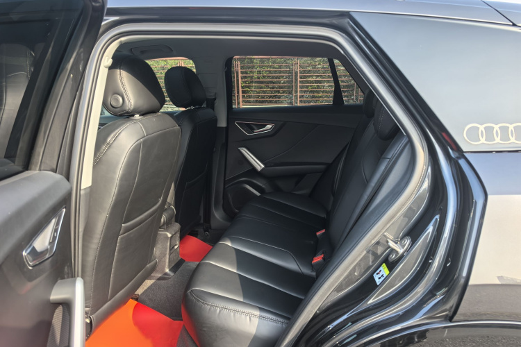 奥迪Q2L 2020款 35 TFSI 进取动感型中控内饰7002