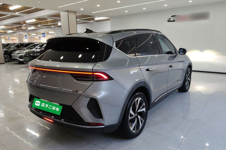 ARCFOX极狐 极狐 阿尔法T(ARCFOX αT) 2022款 480S 160kW车身外观7