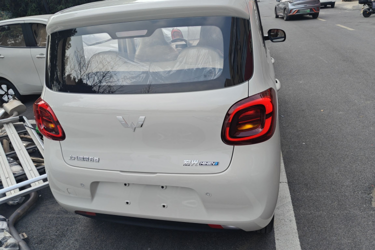 五菱汽车 宏光MINIEV 2025款 四门版 进阶款车身外观6