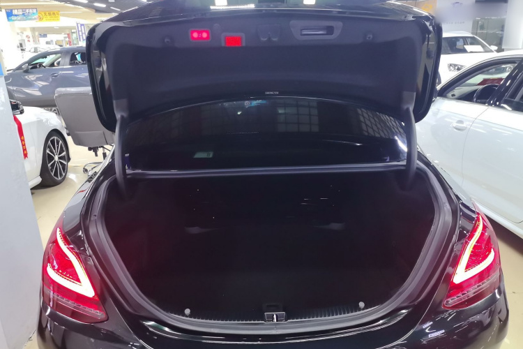 奔驰C级 2020款 改款 C 260 L 运动版机舱底盘23