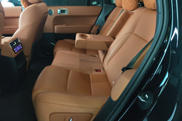 理想汽车 理想L6 2024款 Pro中控内饰21