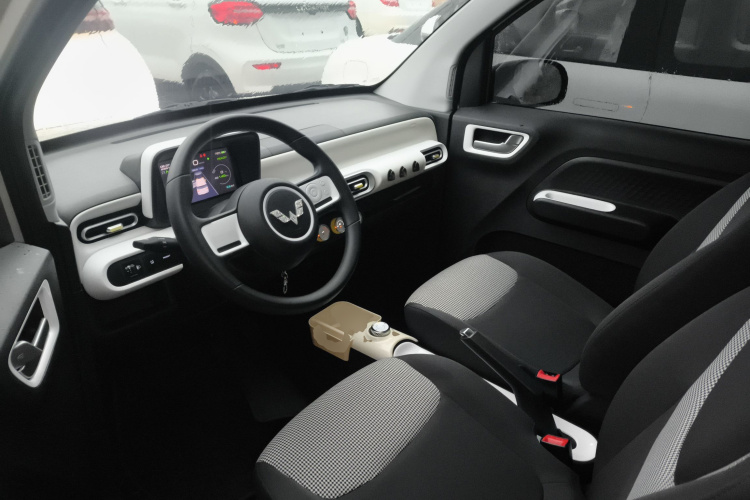 五菱汽车 宏光MINIEV 2024款 第三代 215km 青春版中控内饰20