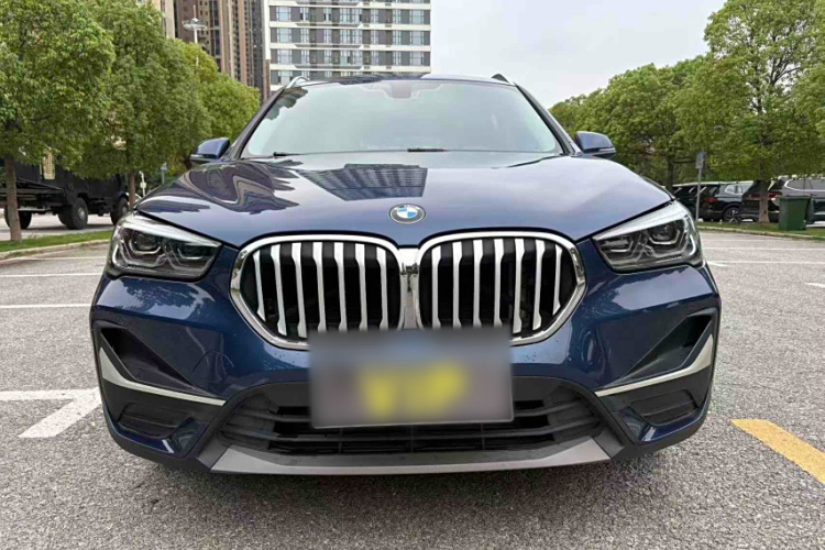 宝马X1 2021款 改款 sDrive25Li 领先型车身外观6009