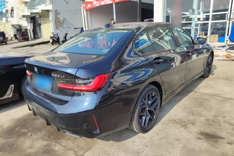 宝马3系 2025款 330Li M运动曜夜套装车身外观6005